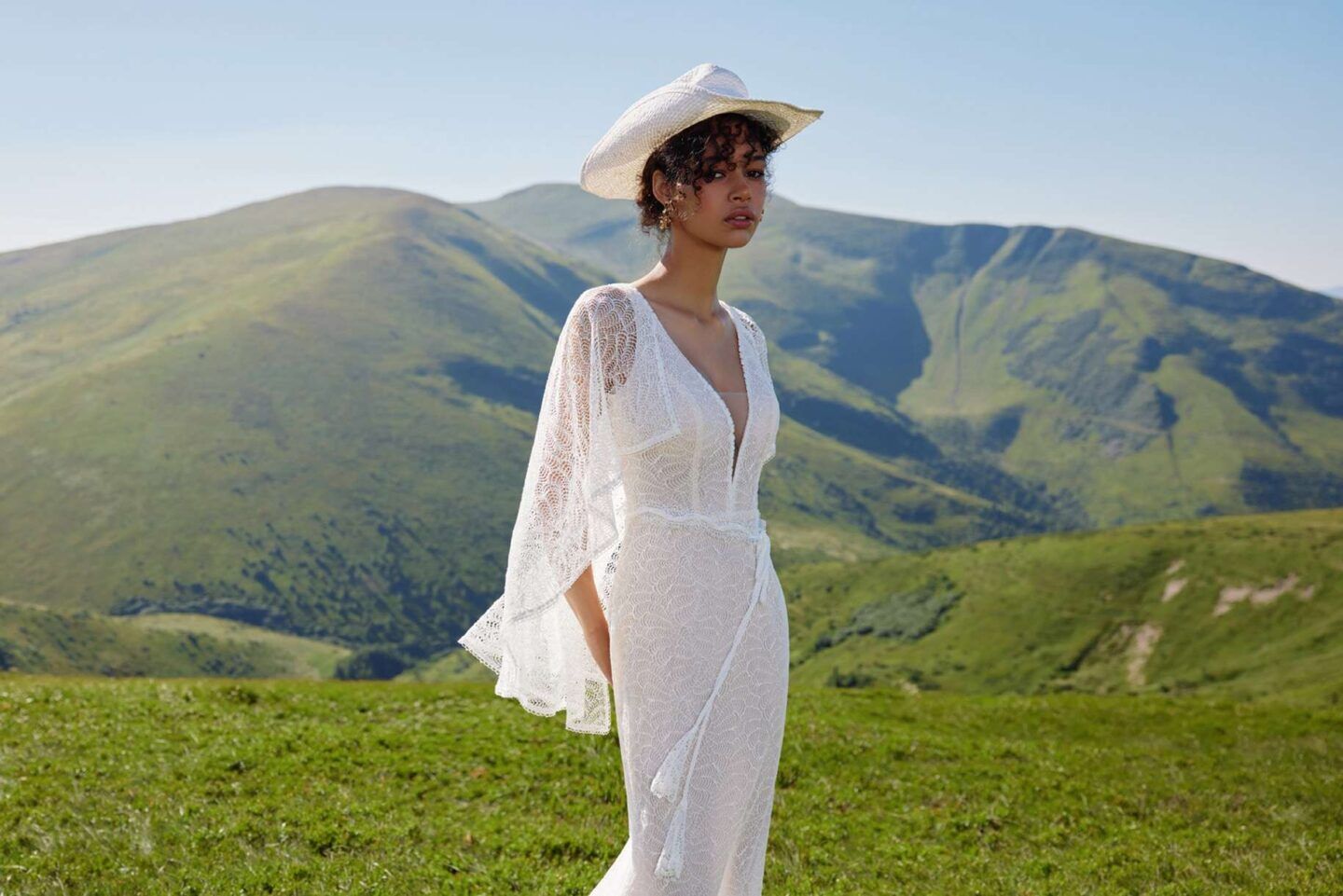 gypsy inspired boho hippie beach wedding dresses Bohemian Lace Off Shoulder MW687 Draped Pleats Lace Applique Ruched Beads Crystal Backless Plus Size Wedding Dresses Long Sleeve Lace Dresses Sheer Neck/Straps Crystal Gypsy Beach Boho Tassel Wedding